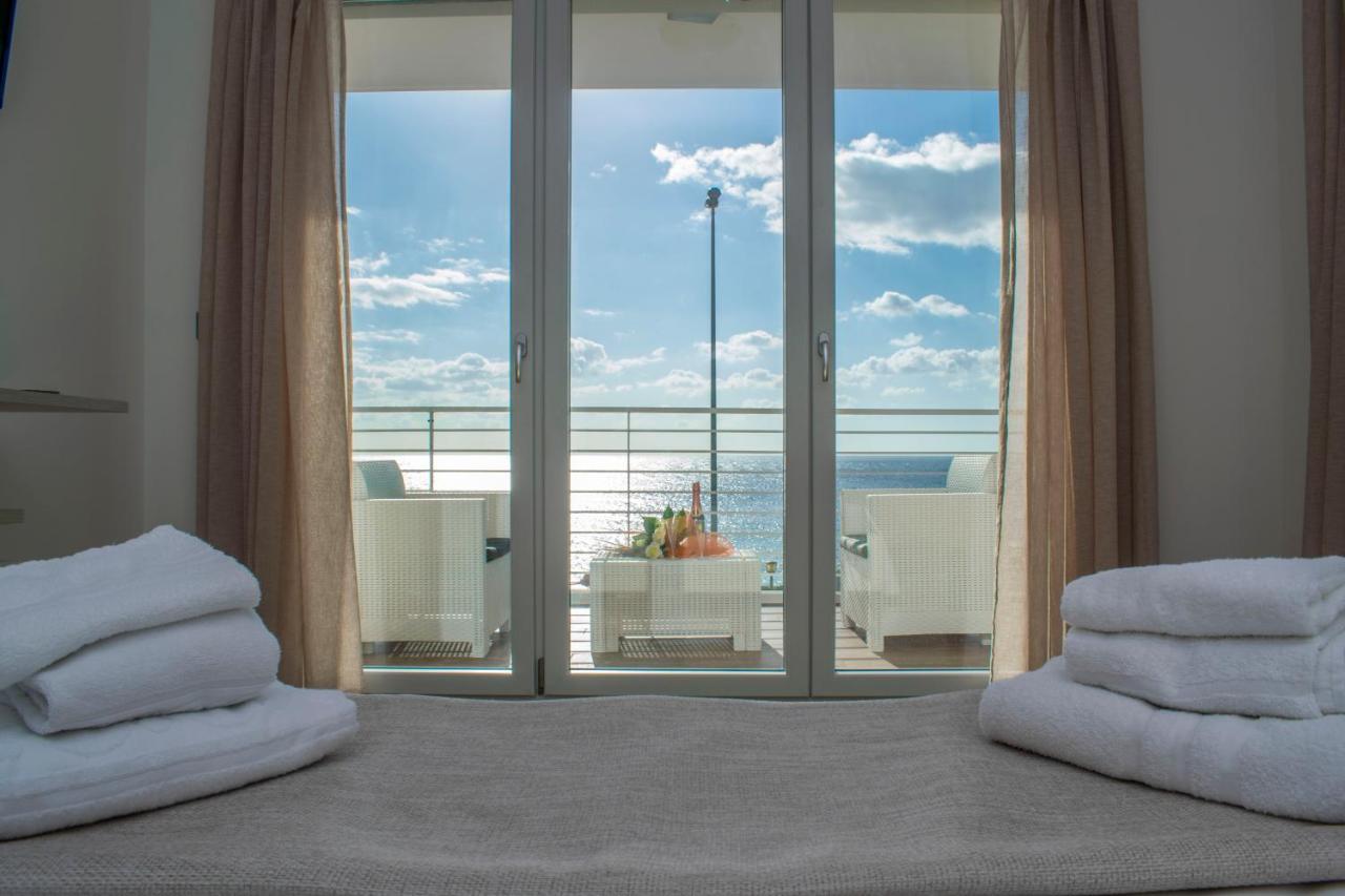 Spuma Di Mare Aparthotel Gallipoli Buitenkant foto
